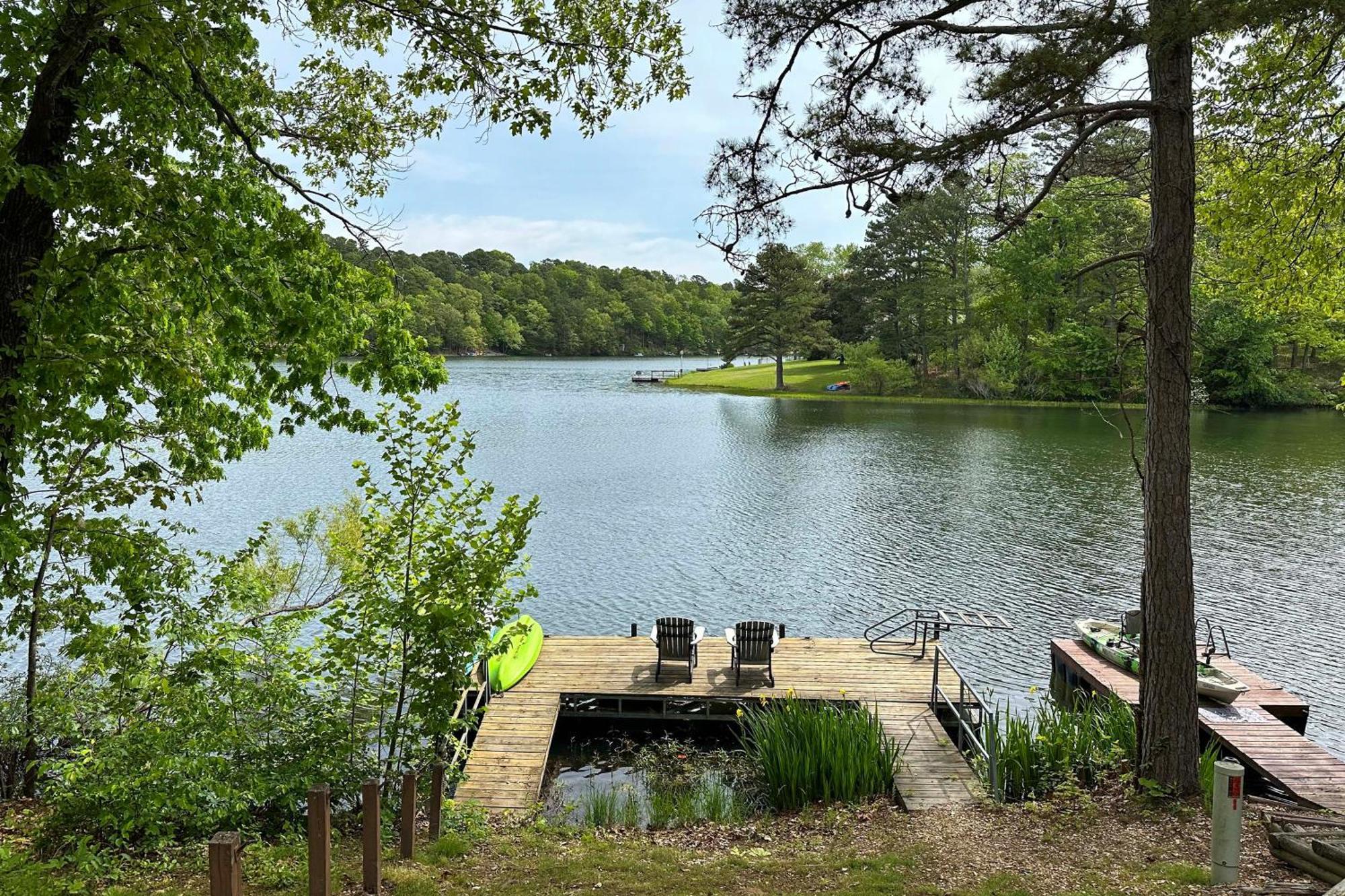 Renovated Lakefront Escape With Private Dock And Deck! Bella Vista Luaran gambar